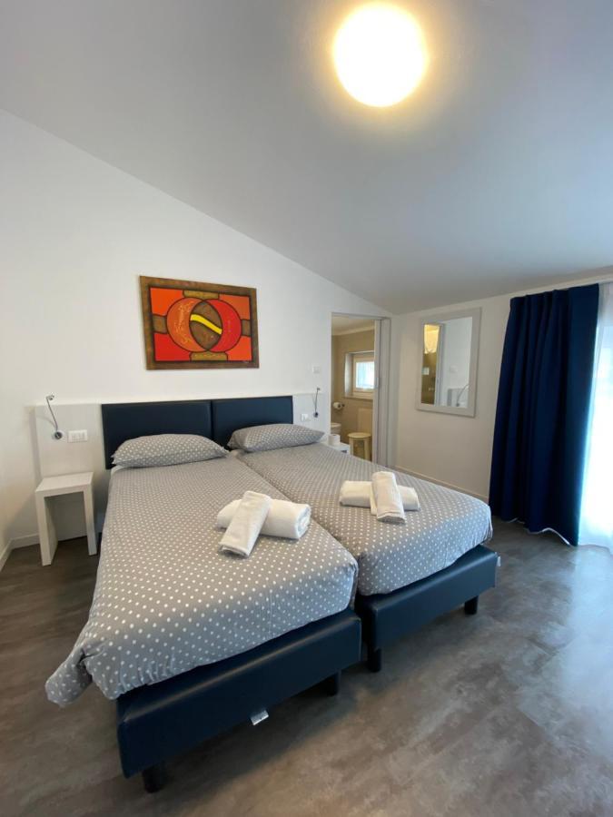 Hotel Aurora Torbole Torbole Sul Garda Exterior foto